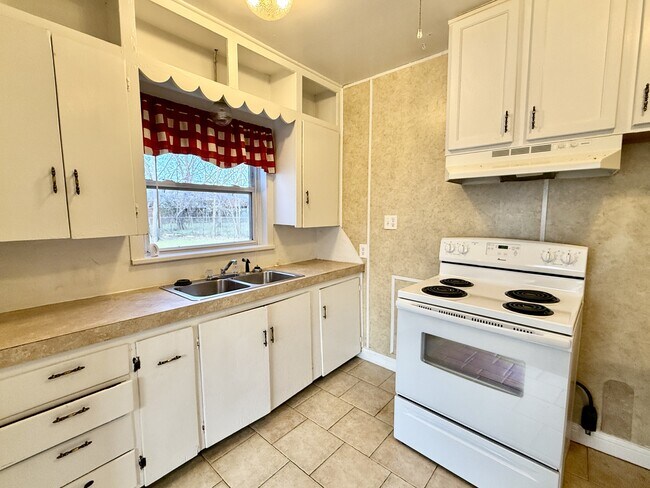 Foto del edificio - 709 11th Ave NW