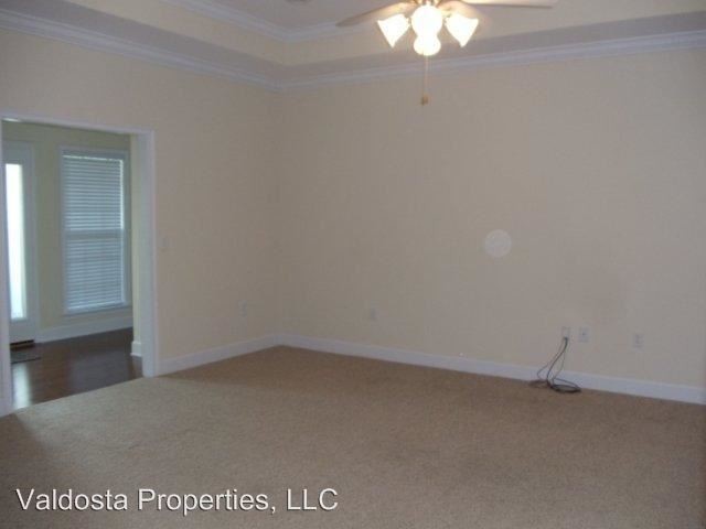 Building Photo - 3 br, 2 bath House - 4224 Broughton Street