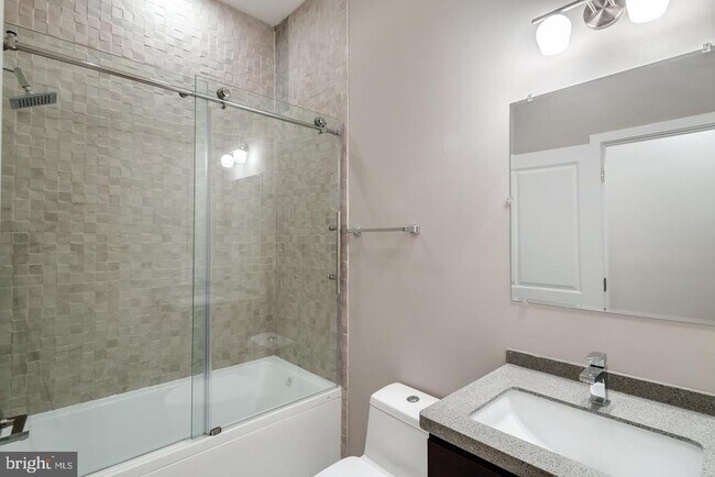 Foto del edificio - 1636 Ridge Ave