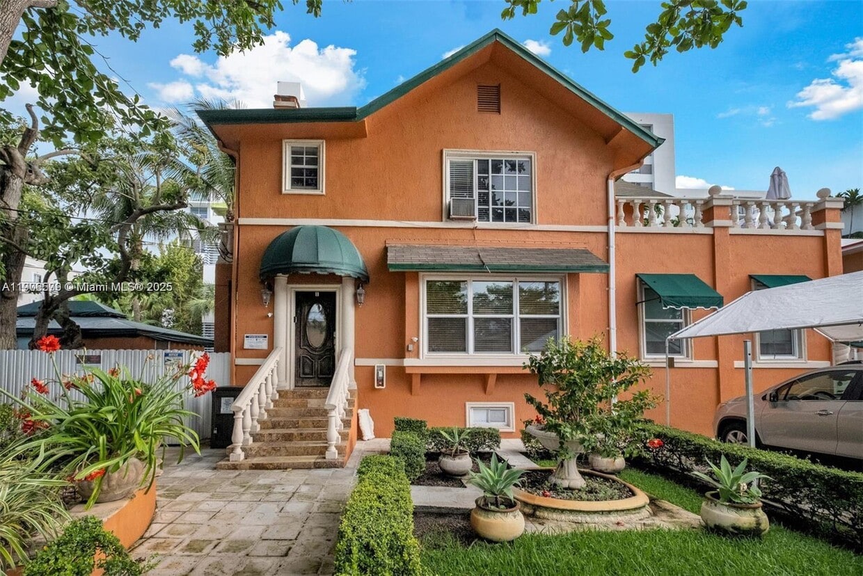 Foto principal - 1033 NW 6th St