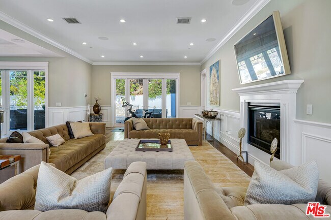 Building Photo - 19633 Wells Dr