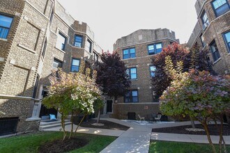 Building Photo - 629 W Cornelia Ave
