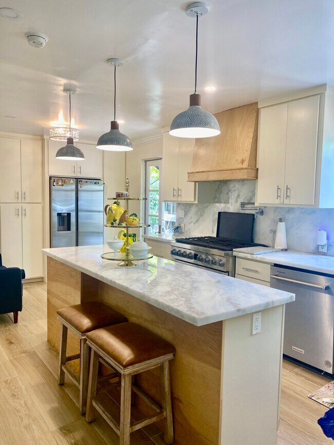 Foto del edificio - 11323 Mississippi Ave