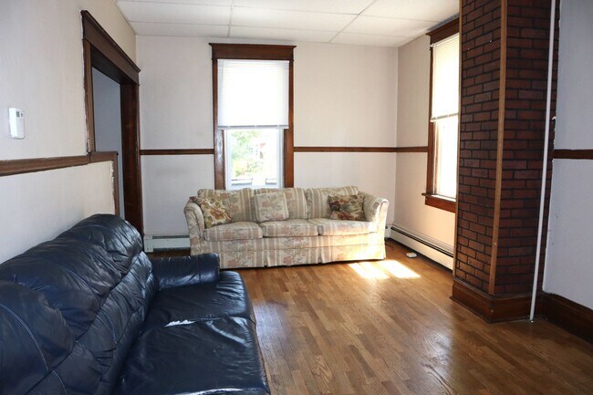 Foto del edificio - 430 S 6th St