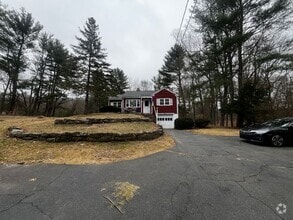 Building Photo - 604 Huckleberry Hill Rd