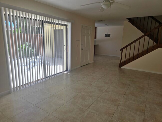 Foto del edificio - 2952 SW 22nd Cir