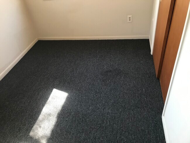 dormitorio 2 - 1140 S Elizabeth St