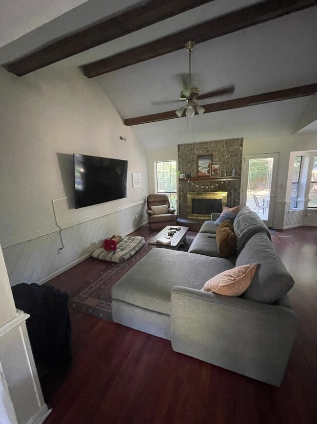 Building Photo - 31 Hillcreek Blvd