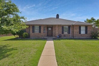 Building Photo - 6700 Aimpoint Dr