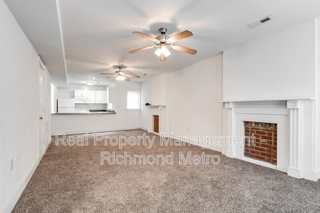 Building Photo - 1808 Parkwood Ave
