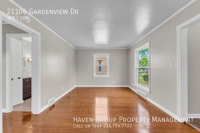 Building Photo - 21106 Gardenview Dr