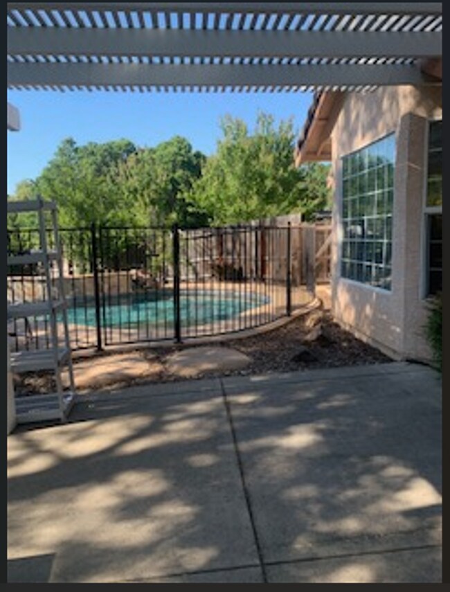 Foto del edificio - 5500 Granite Falls Way
