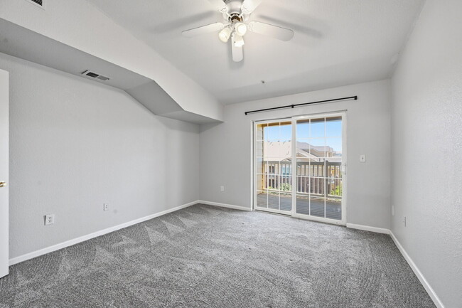 Building Photo - $1,595.95, 1 Bed, 1 Bath Condo in Aurora with In Unit Laundry and Pool Access!