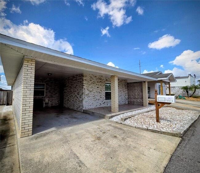Building Photo - 3353 Dexter Dell SE