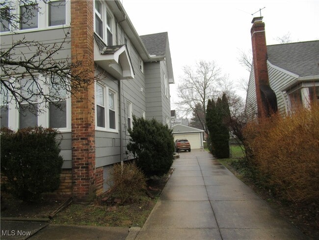 Foto del edificio - 1343 Churchill Rd