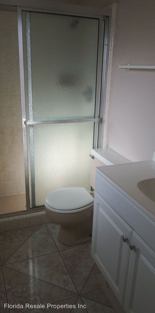 Foto del edificio - 605 SE 13th Terrace