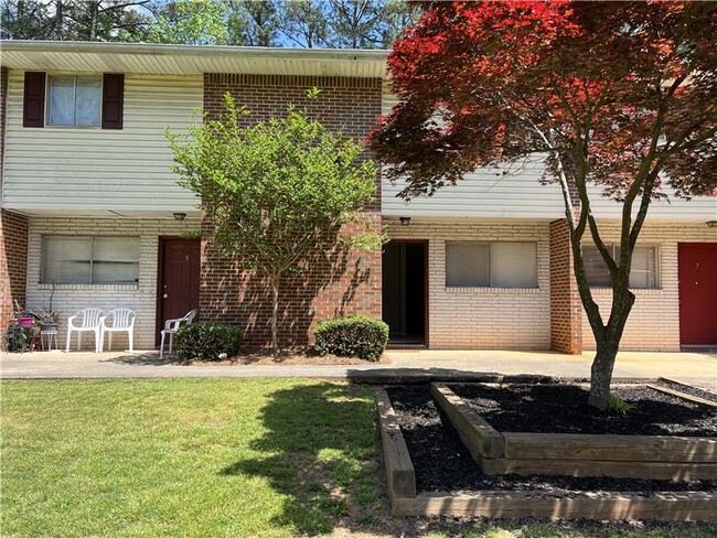 Foto del edificio - 4079 Pine Valley Rd