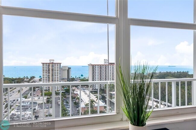 Foto del edificio - 2800 E Sunrise Blvd