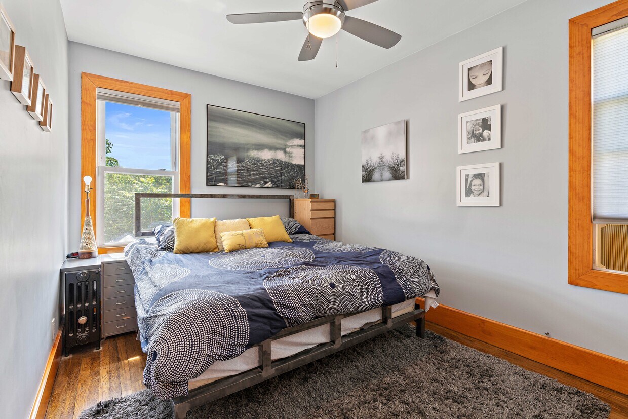 Foto principal - 8210 2nd Ave