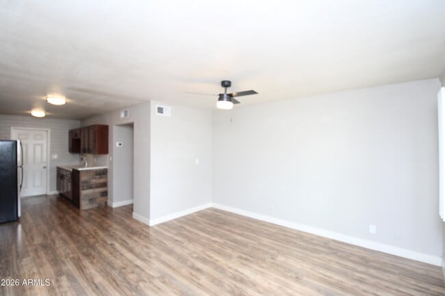 Building Photo - 6040 N 21st Ave