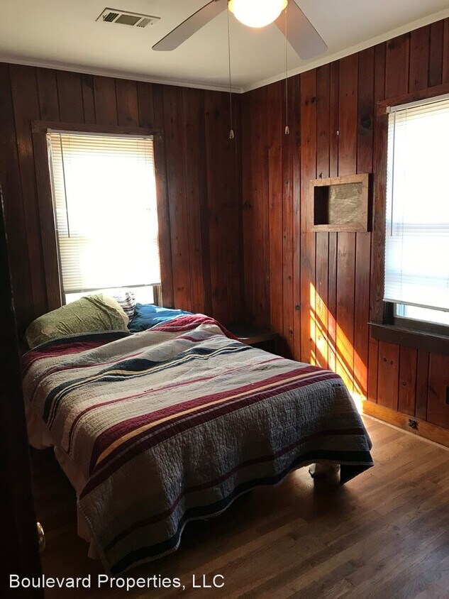 Building Photo - 2 br, 1 bath House - 390 Pound Street
