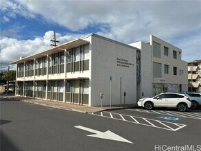 Building Photo - 1109 12th Ave