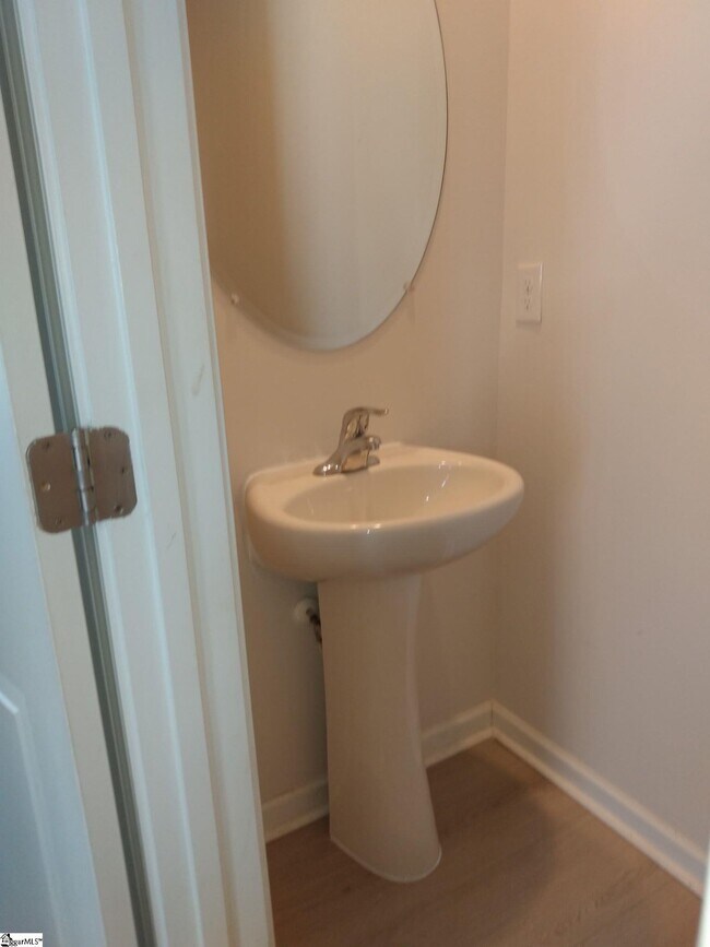 Foto del edificio - 1057 Longstone Wy