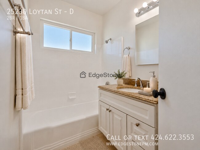 Foto del edificio - 25230 Loytan St