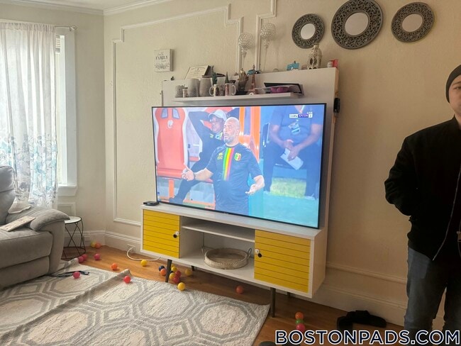 Foto del edificio - 86 Maple St