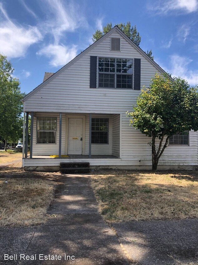 5 br, 2 bath House 2288 Hilyard St House for Rent in Eugene, OR