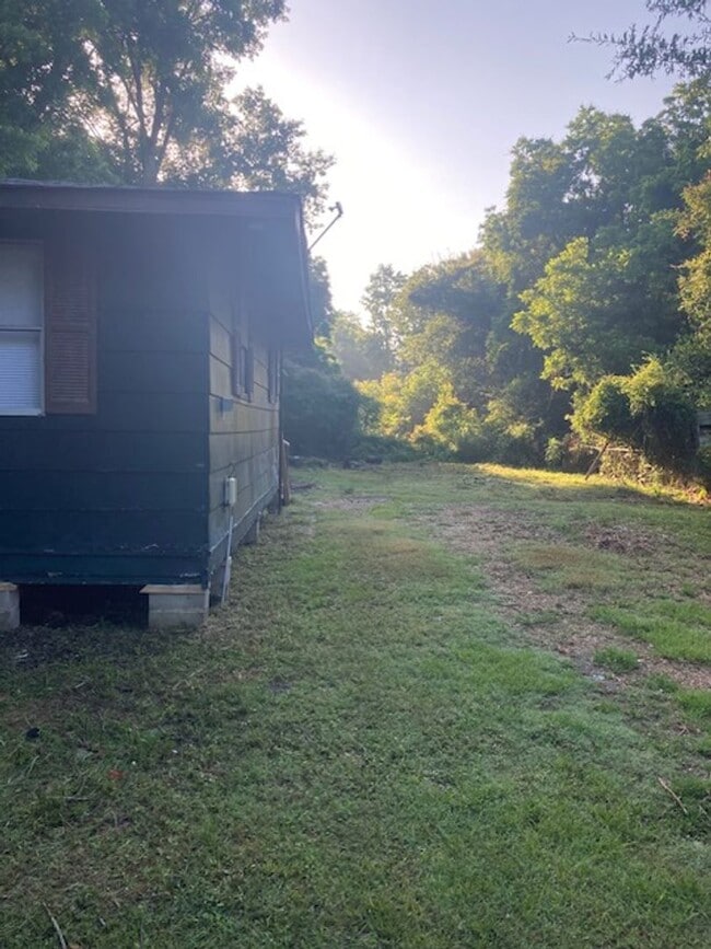 Building Photo - Gulfport 4 Bedroom