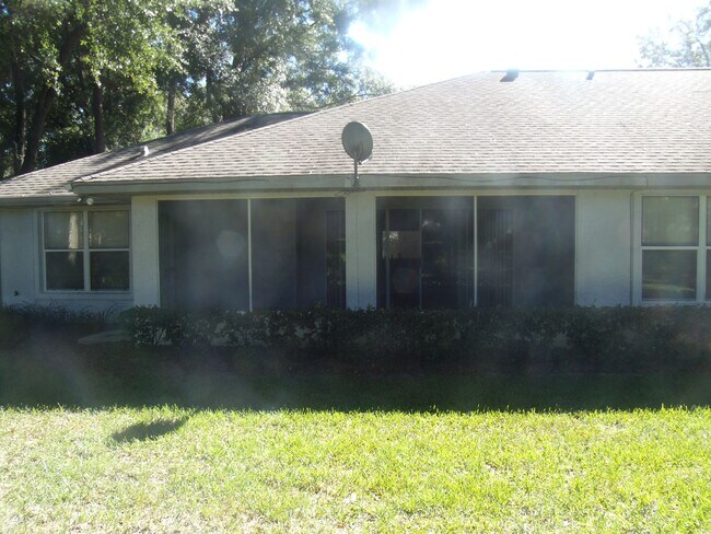 Foto del edificio - Charming 2BR/2BA Villa with 1-Car Garage i...