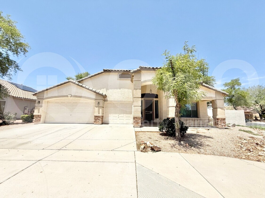 Foto principal - 16510 W Baden Ave