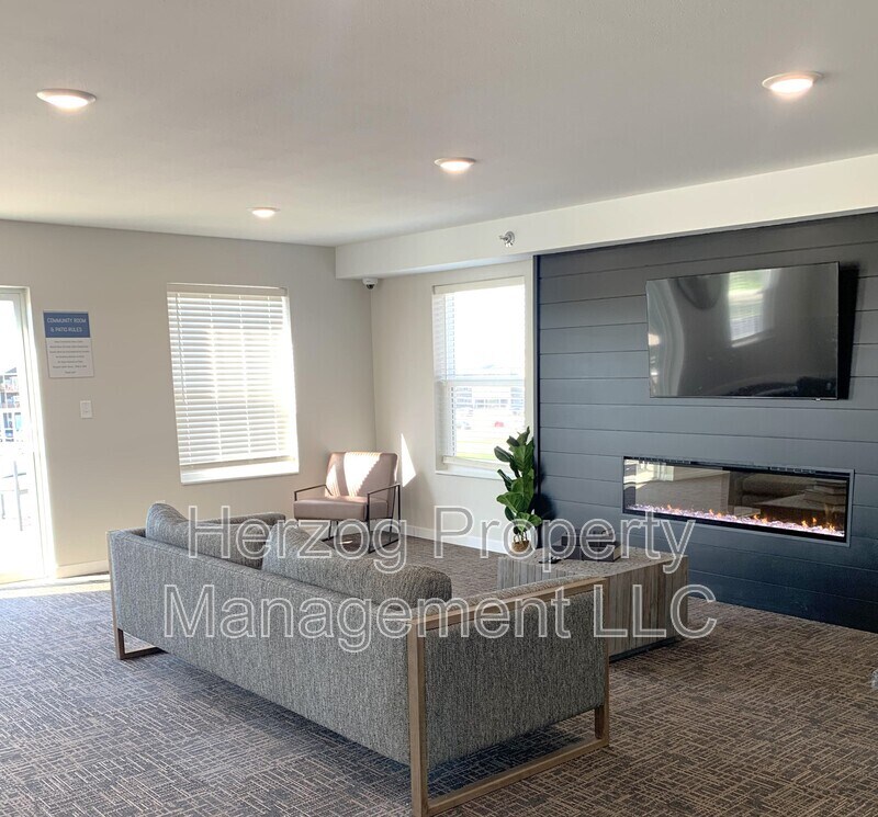 1031 30th St NW Unit Apt 224, Willmar, MN 56201 Condo for Rent in