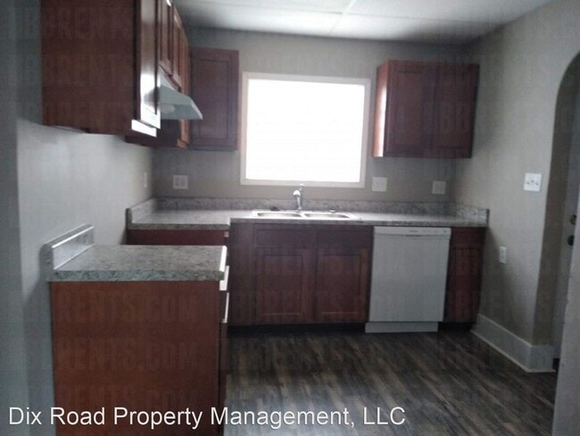 Building Photo - 3 br, 1 bath House - 438 Allwen Drive,