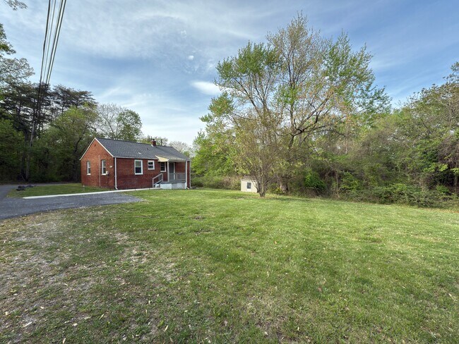 Building Photo - 4519 Old Branch Ave