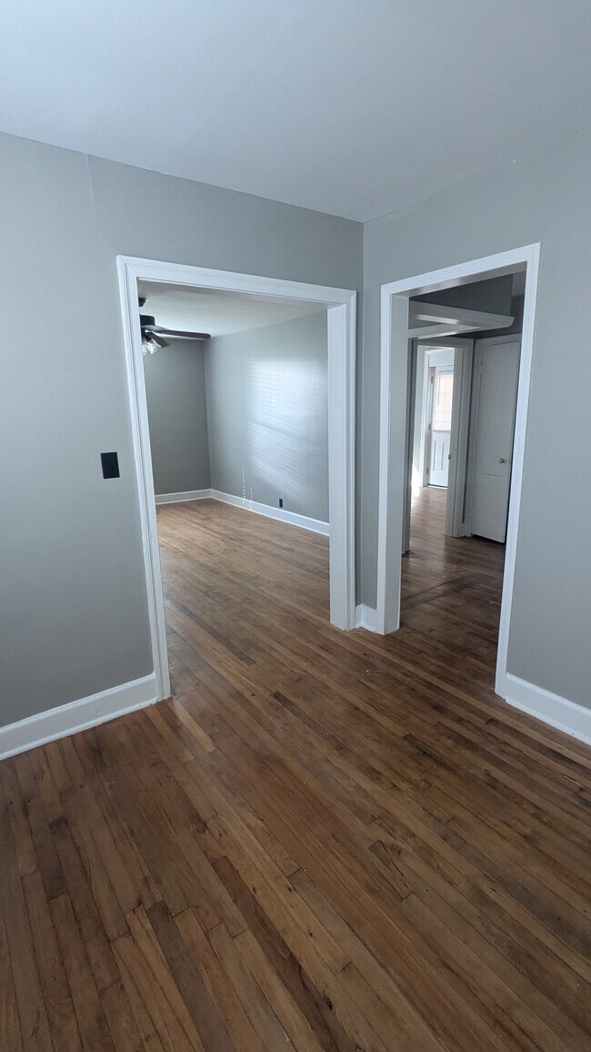 Building Photo - 613 Vantrease Rd