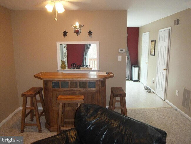 Building Photo - 15065 Maple Glen Ct