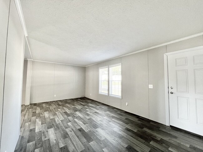 Foto del edificio - 3701 2nd St