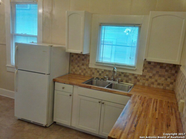 Building Photo - 419 Queen Anne Ct