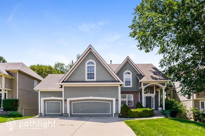 Primary Photo - 1172 White Oak Lane, Liberty, MO, 64068