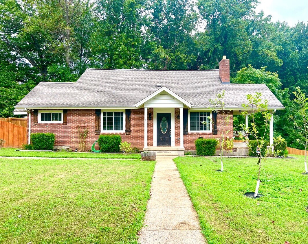 Foto principal - 135 Antioch Rd