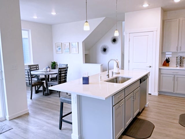 Building Photo - 5947 Denys Dr.