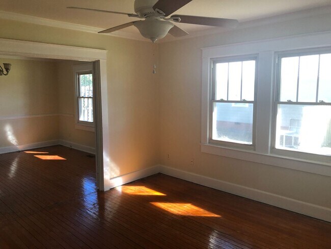 Building Photo - 116 Greenville Ave