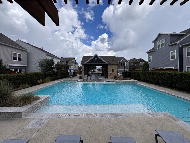 Foto del edificio - 10965 Hewitt Cliff Ln