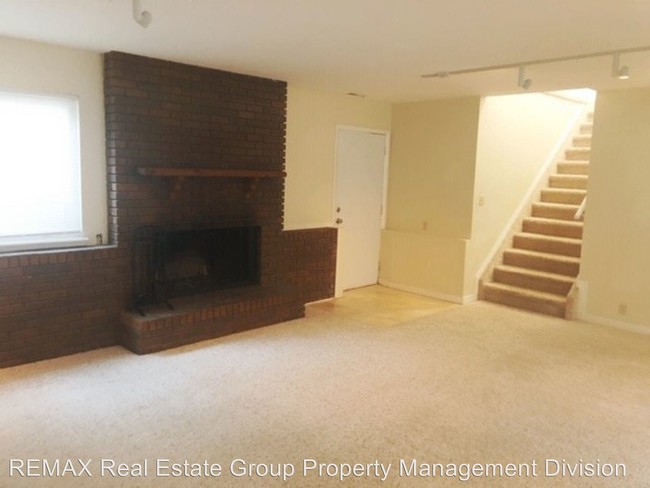Building Photo - 4 br, 2.5 bath House - 835 Woodmoor Drive