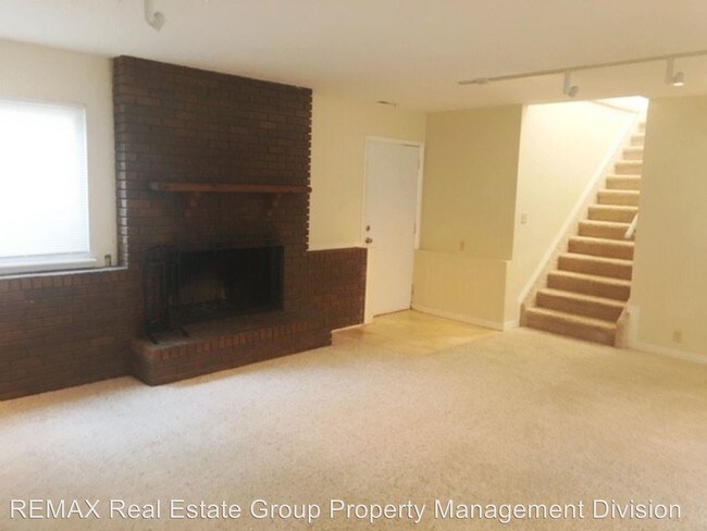 Foto del edificio - 4 br, 2.5 bath House - 835 Woodmoor Drive