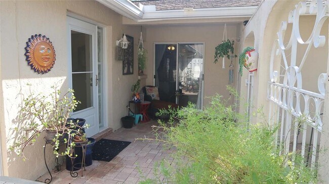 Foto del edificio - 5223 Villa Majorca Ct