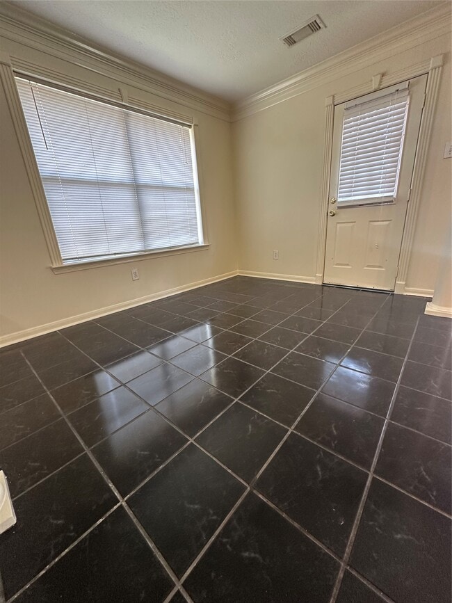 Building Photo - 5418 Baslow Dr