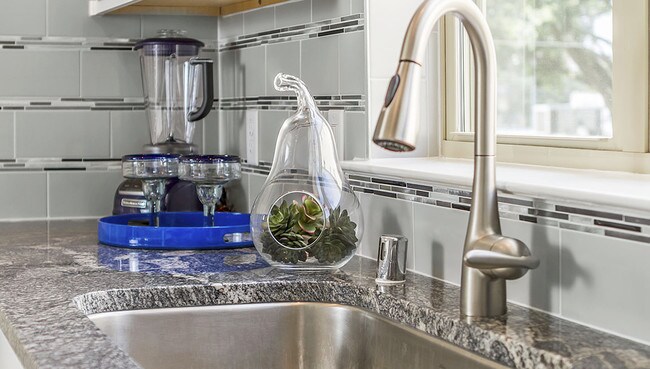 Building Photo - 1319 Rancho Mirage Dr